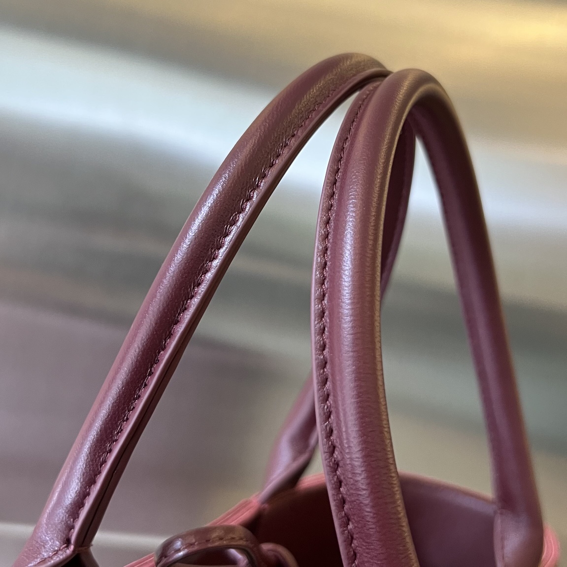 Small Arco Intreccio Leather Tote Bag Bordeaux